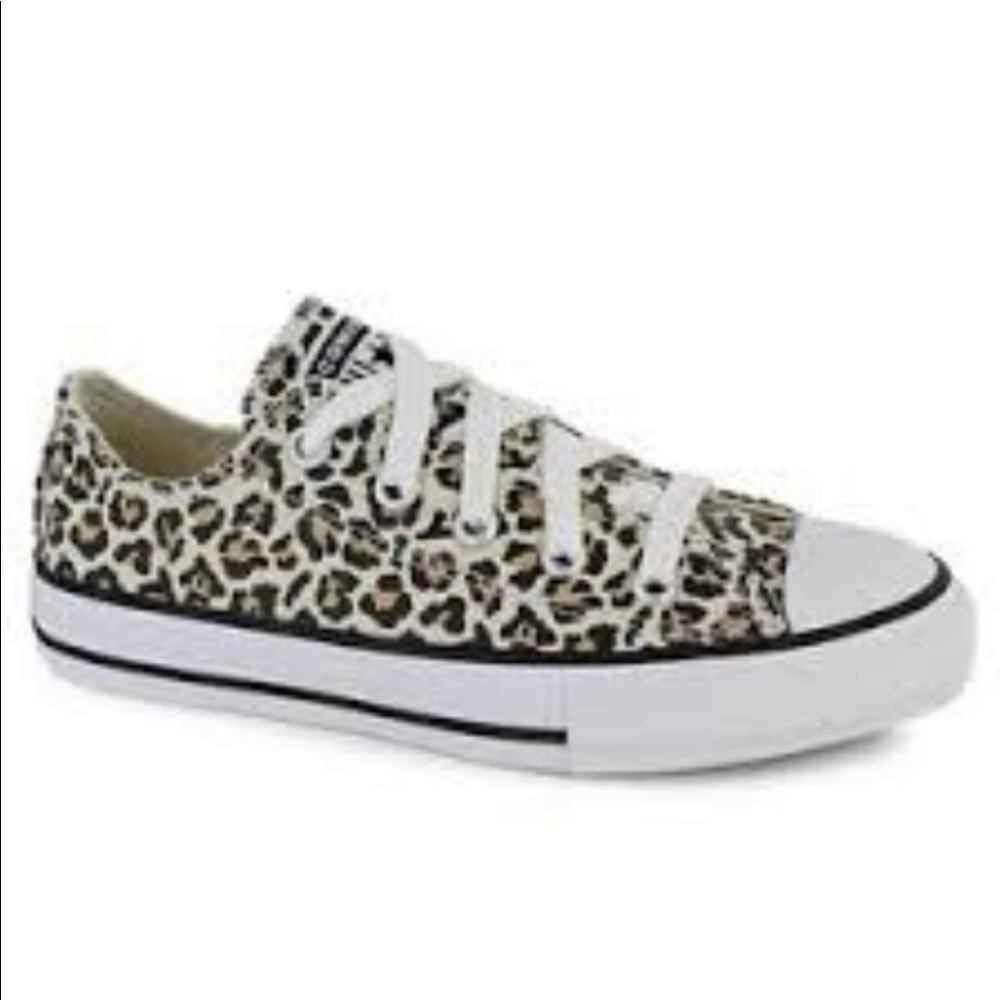 Converse leopard print low top shoes